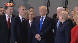 Трамп Черногориянын премьер-министрин четке түрттү