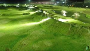 土耳其萨姆孙市动用1百万块石头填海兴建高尔夫球场