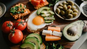 مواد غذایی سیر نگهدارنده در رژیم غذایی سالم