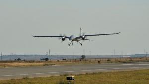 Segundo prototipo del dron de ataque Bayraktar Akıncı realiza su primera prueba de vuelo