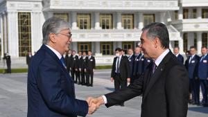 Qozog‘iston bilan Turkmaniston chegara belgilab olish kelishuviga qo‘l qo‘ydi