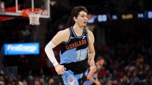 Cedi Osman leva os Cleveland Cavaliers à vitória na NBA