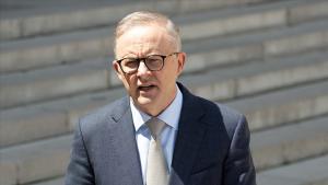Премиерът на Австралия Албанезе посети Киев