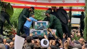 Στην Ταμπρίζ πραγματοποιήθηκε η πρώτη νεκρώσιμη τελετή για τον Ραΐσι