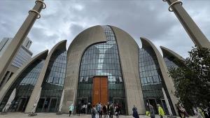 Germaniya mäçetlärendä "Açıq işeklär köne"