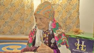 ۱۲۱ یاشینداقی تۆرکمن اِنه: همیشه حلال یاشامالی