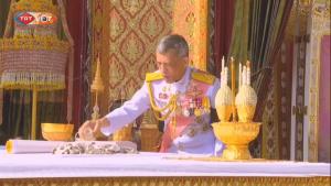 A thai király temetési szertartása