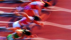Jovem etíope bate recorde mundial dos 1 500 metros em pista coberta
