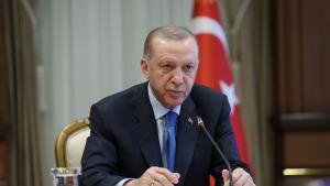 Erdogan afirma que el costo de la devastación que dejó el terremoto alcanzará USD 104.000 millones