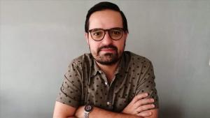 La sombra de mi padre, un libro de autoficción que indaga en la carga de los legados y la fragilidad