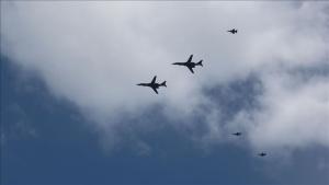 Американски воени авиони со прелет над Скопје го поздравија членството на Северна Македонија во НАТО