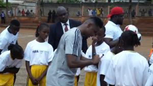 Samuel Eto'o agusa nyoyo