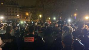 Францияда полиция босқындарды ұрып-соқты