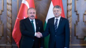 Türkiyä parlamentı başlığı Vengriyada oçraşular ütkärä