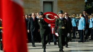 مراسم گرامیداشت 95 مین سالروز تاسیس جمهوری ترکیه در آنیت کابیر