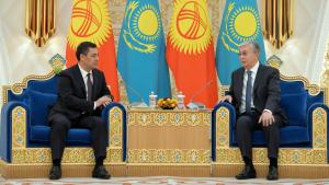 qazaqistandin qirghizistangha insanperwerlik yardem