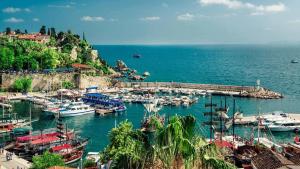 La capitale del turismo, Antalya ospita le stelle di Hollywood