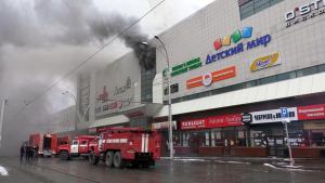 Decenas de personas han perdido la vida en el incendio ocurrido en Kemerovo