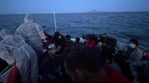Turquie: 50 migrants que la Grèce a tenté d'expulser illégalement en confisquant leurs biens, ont été secourus