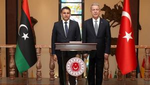 Milli Müdafiə naziri Hulusi Akar liviyalı həmkarı ilə görüş keçirib