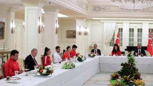 Prezident Erdogan Milli Türgenlere Agzaçar Bedi