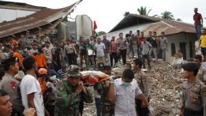 印尼6.5级地震死亡人数超百人