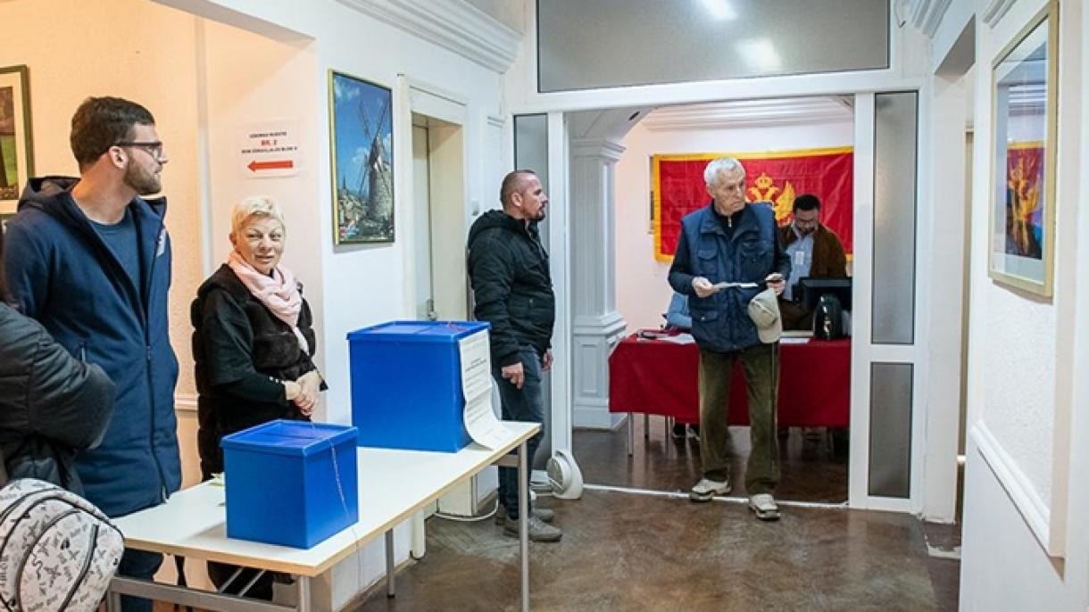 Megkezdődött a szavazás a montenegrói elnökválasztáson