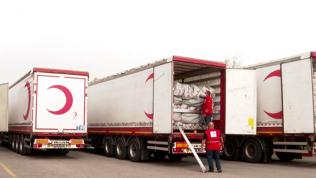 کامیون‌های حامل بسته‌های کمکی ترکیه به اوکراین، وارد رومانی شدند