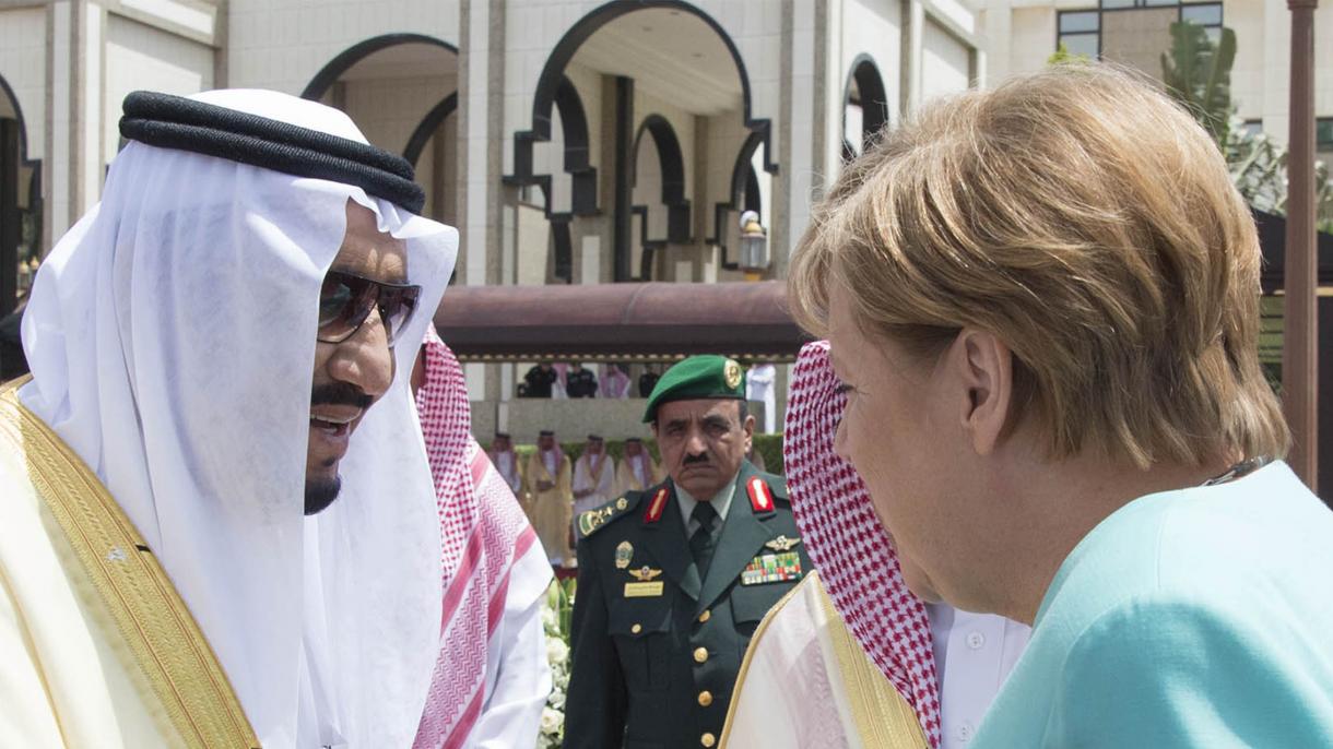 Angela Merkel vә Kral Salman arasında telefon danışığı olub
