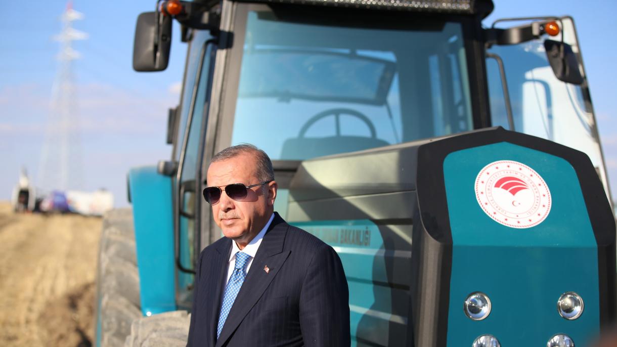 erdogan, yerli elektrikli traktor1.jpg