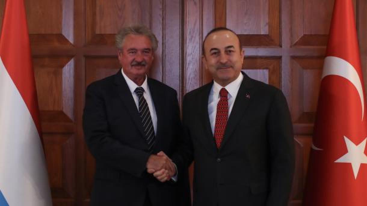 Reação de Çavuşoğlu a Trump