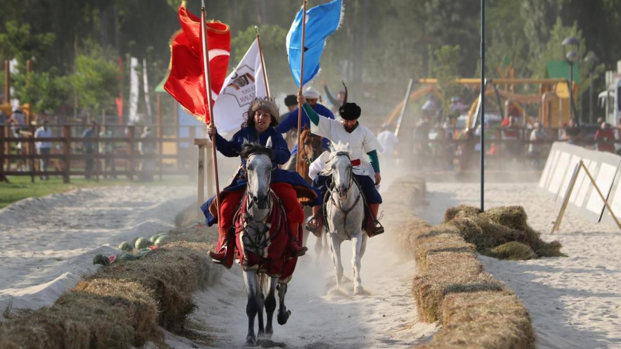 Ahlat Malazgirt Zaferi Törenleri (1).jpg