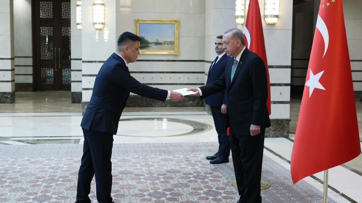 2022-09-14-turkmenistan-01.jpg