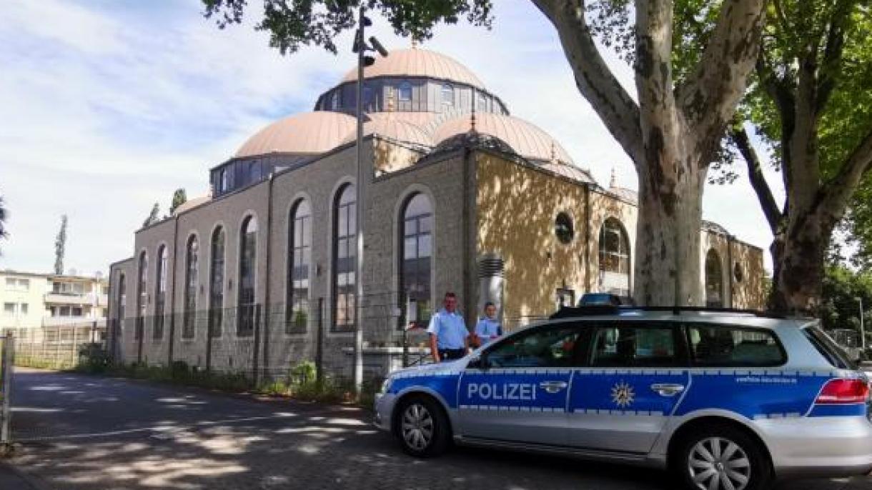 德国再次出现炸弹袭击清真寺的举报