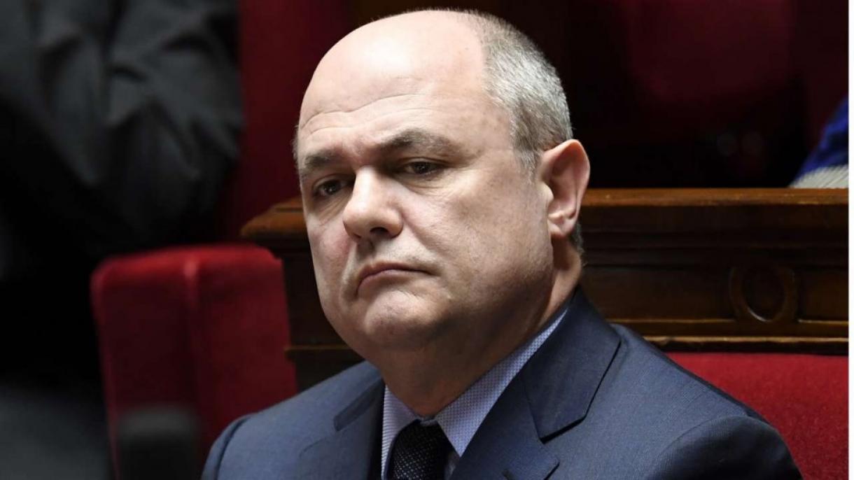 法国内政部长勒鲁宣布辞职