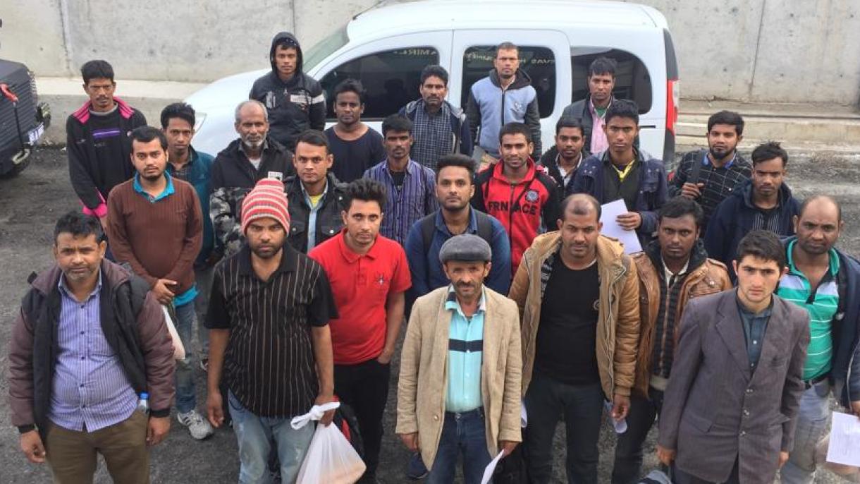 海岸警卫队在土耳其各地抓获百余名非法移民