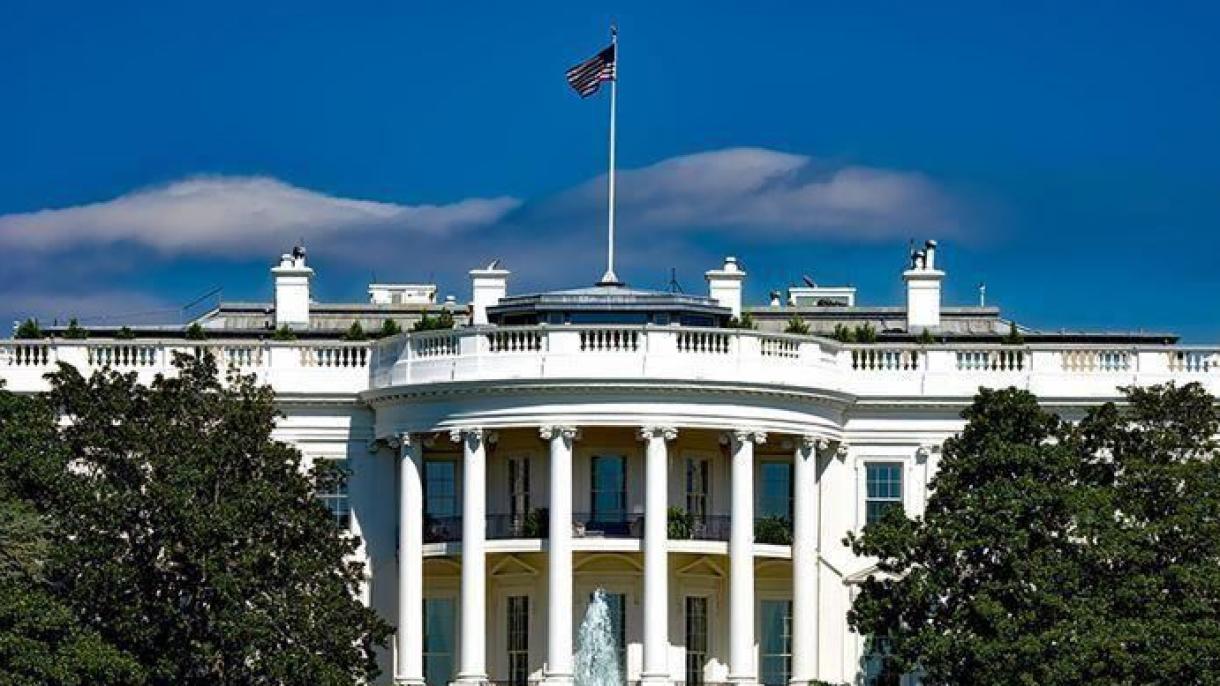 O conselheiro de Trump que testemunhou no processo de impeachment foi demitido