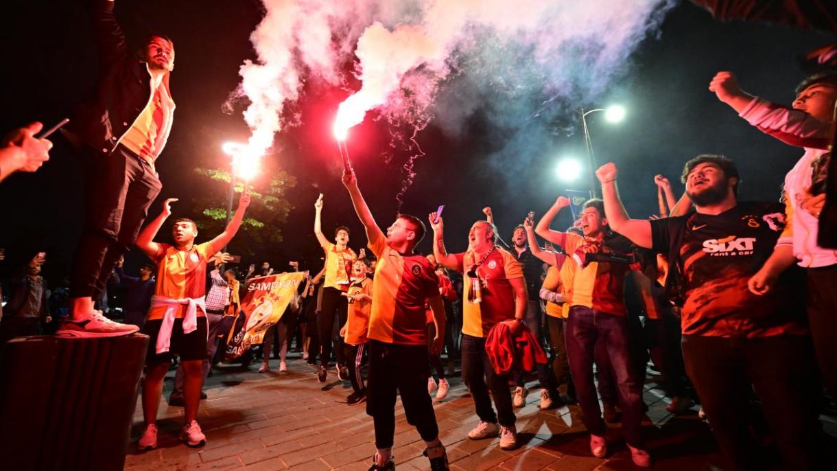 Galatasaray ŞAmpiyon1.jpg