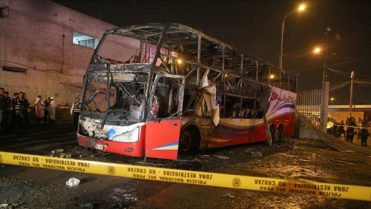 آتش سوزی در بس مسافربری در پیرو 20 کشته بجای گذاشت