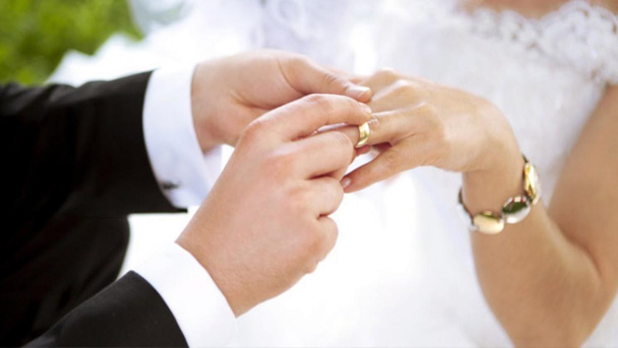 “El matrimonio disminuye el riesgo de demencia”