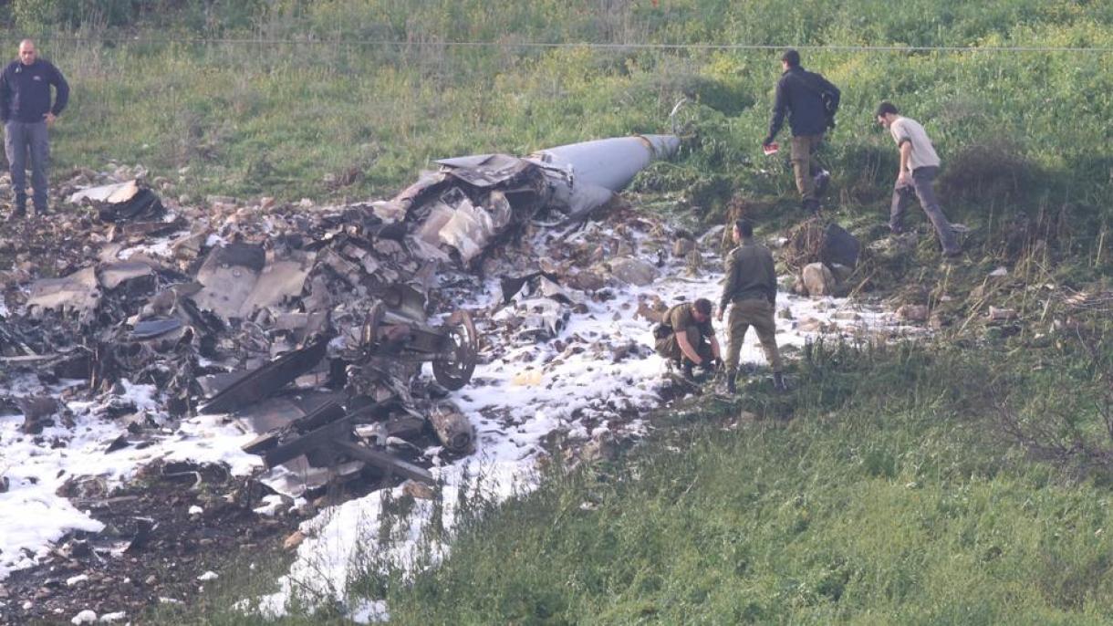 Un avión ruso de tipo Antonov An-148 cae cerca de Moscú