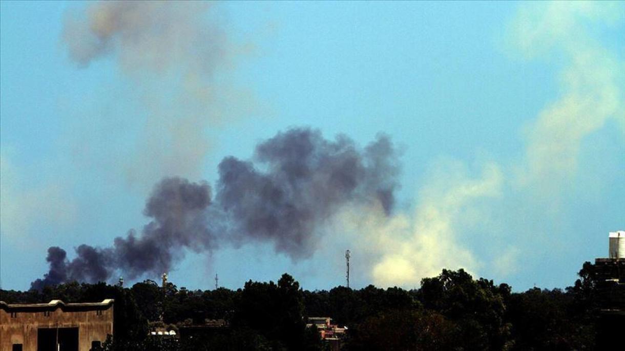 حمله هوایی نظامیان وابسته به حفتر به مواضع دولت لیبی در طرابلس