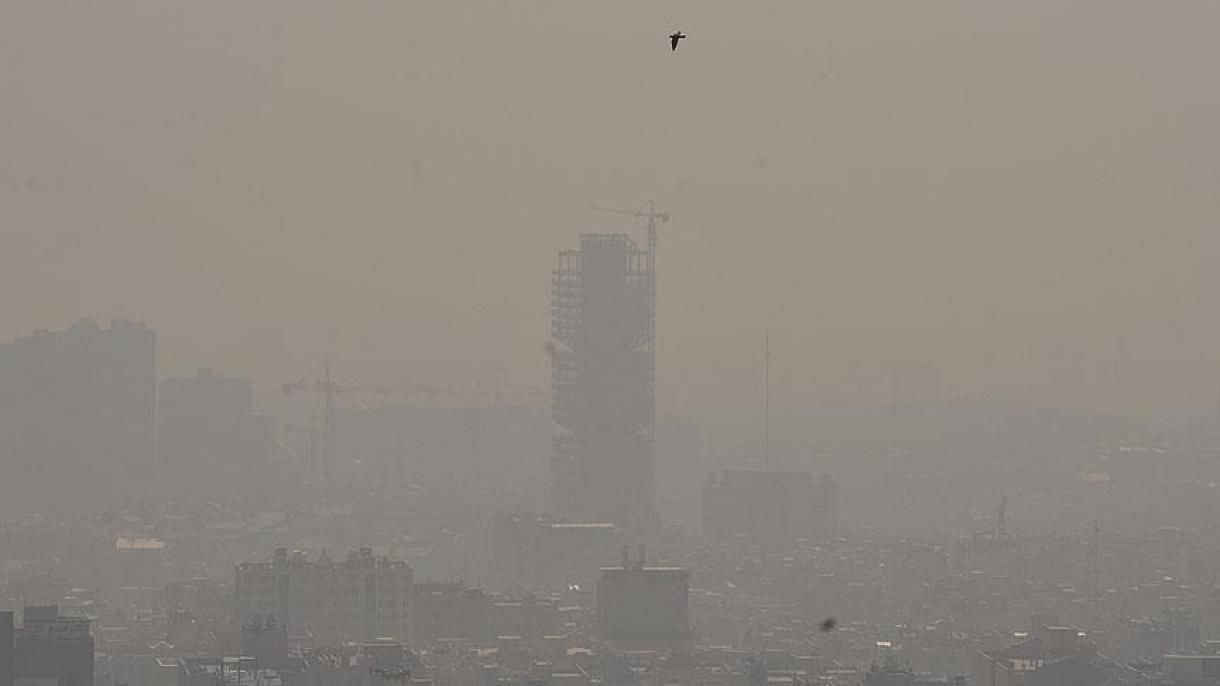 Aer poluat în Teheran