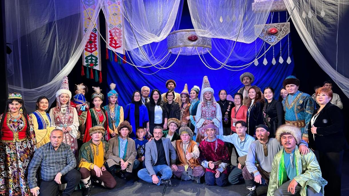 Jetisay_tiyatro_Kazakistan_kazakça (10).jpeg