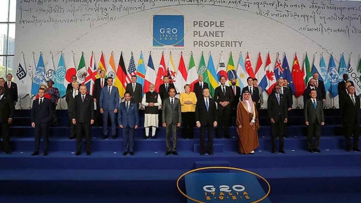 G20领导人们出席“全球经济与全球健康”工作会议