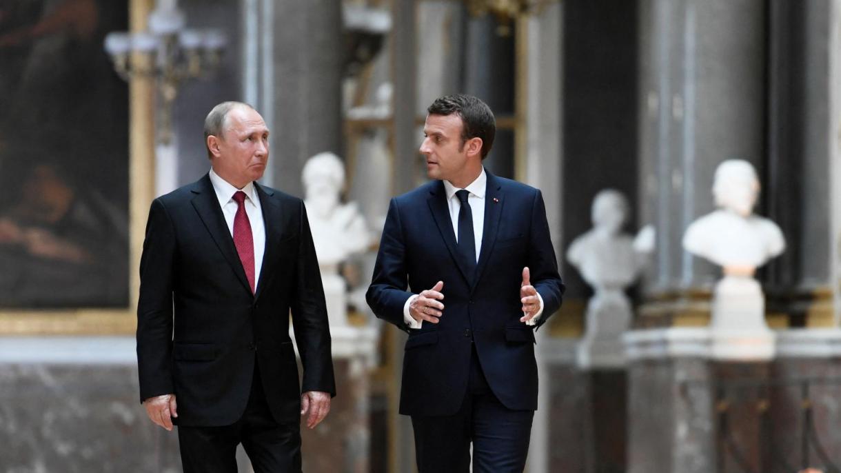 Путин менен Макрондун телефондогу сүйлөшүүсү