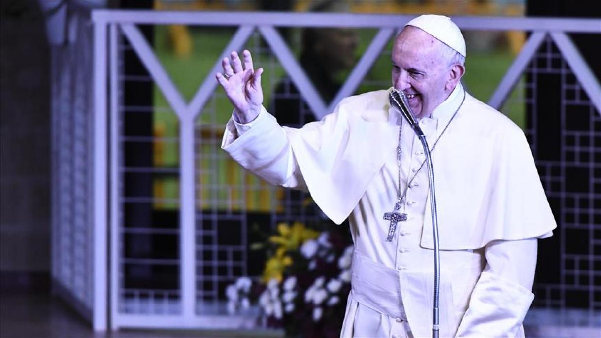 katolik va Vatikan prezidenti ruhoniy lider Papa Fransiskos Abu Dabida