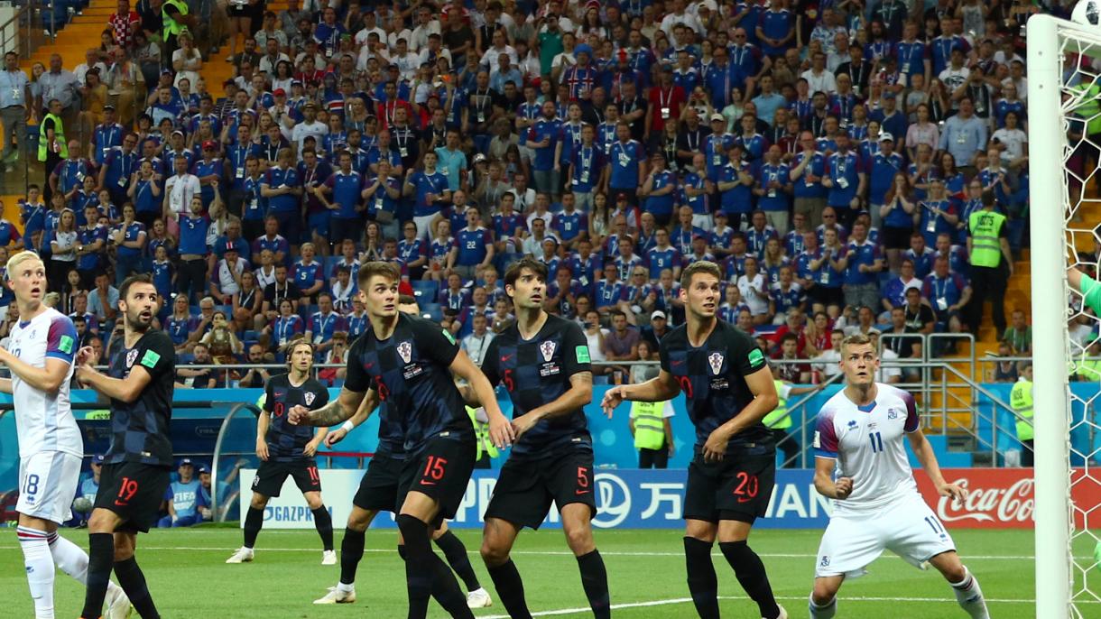 Mondiali: vanno agli ottavi Francia-Argentina e Croazia-Danimarca