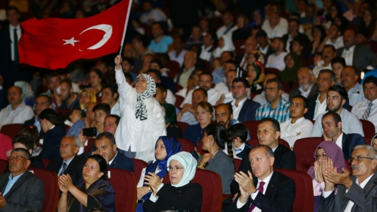 Tribunal alemão proíbe chamada de vídeo Erdogan para manifestação anti-golpe