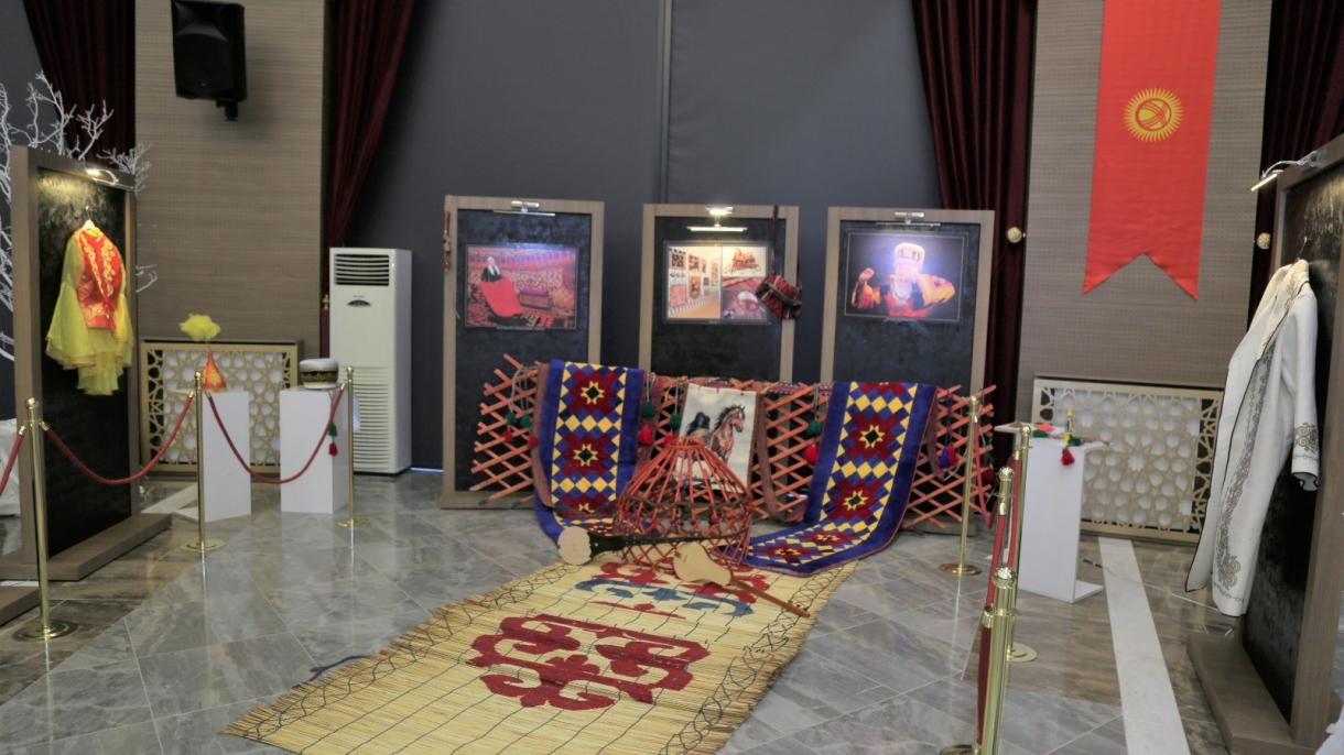Expoziția de Artizanat al Republicilor Turcice și-a deschis ușile pentru vizitatori la Ankara